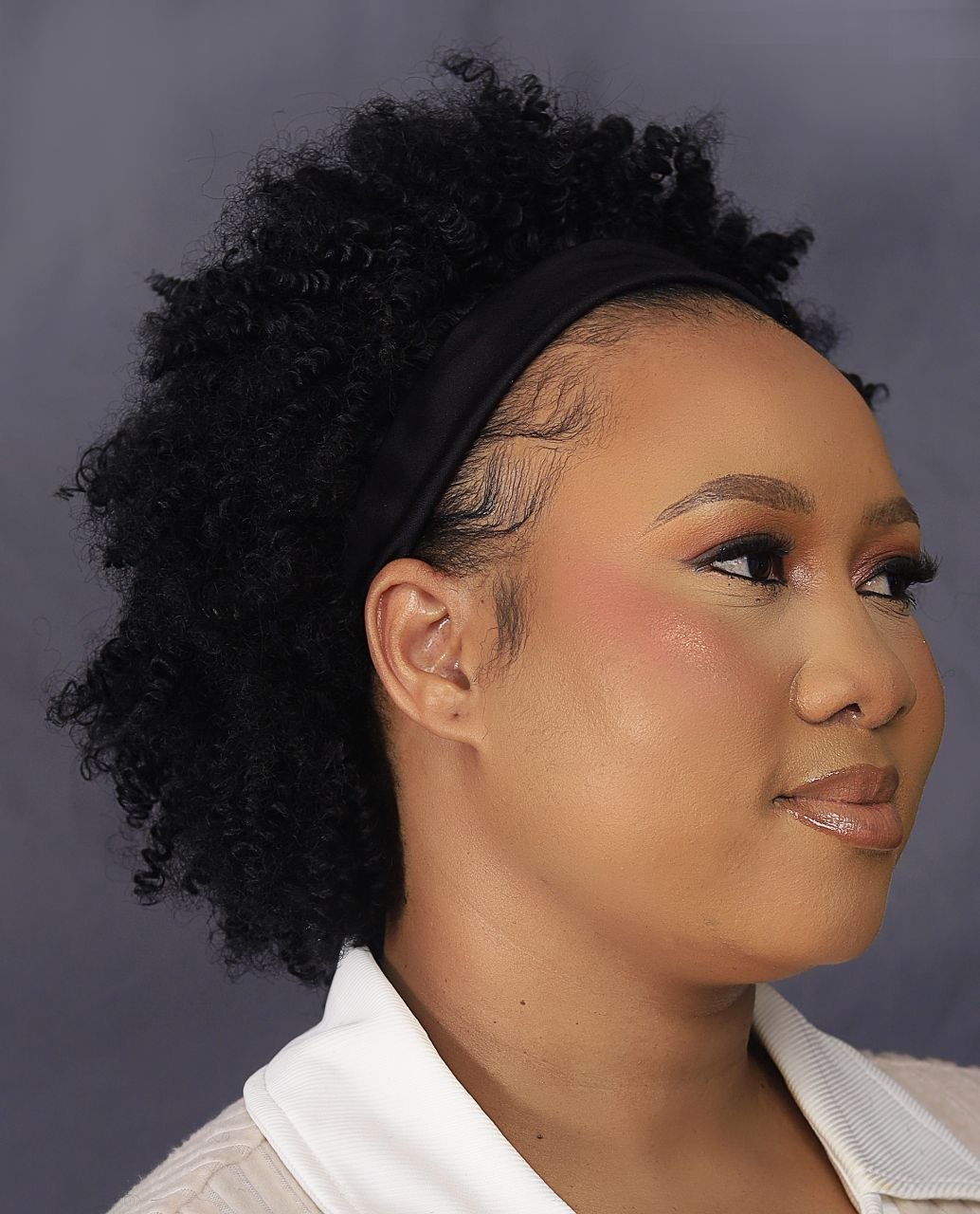 short coiled afro band